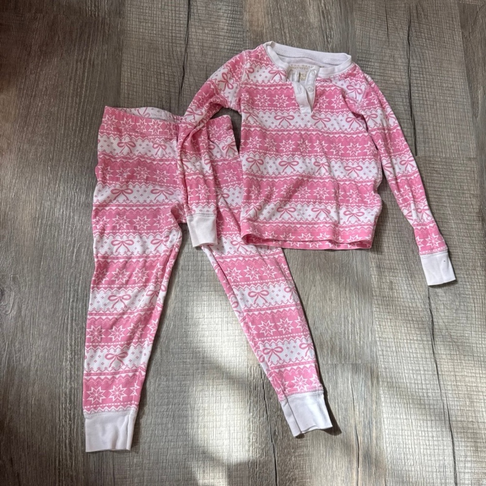 Beaufort Bonnet Winter Bow Pajamas size 2T